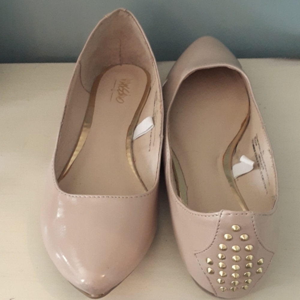 + Glossy nude with gold studding Mossimo flats